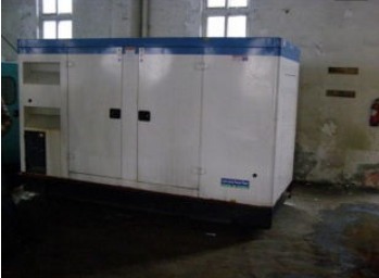 唐山康明斯150kw大型柴油二手发电机组 唐山康明斯150kw大型柴油二手发电机组